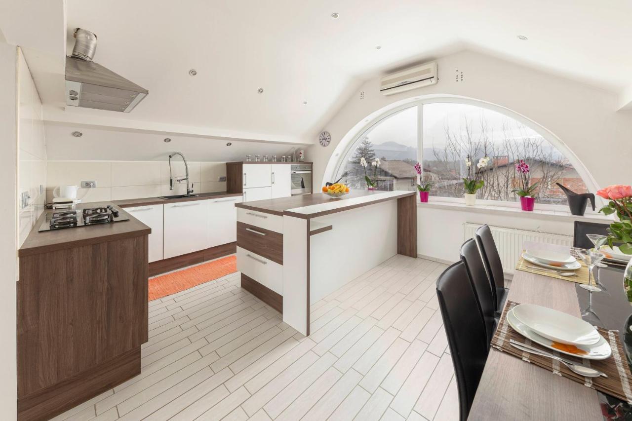 Apartment Mountain Sunrise Škofja Loka Екстериор снимка